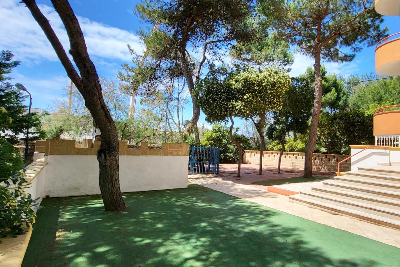 Luxury Suites & Apartment Con Accesso Alla Spiaggia E Parcheggio Privato - Vista Mare Lido Conchiglia Kültér fotó